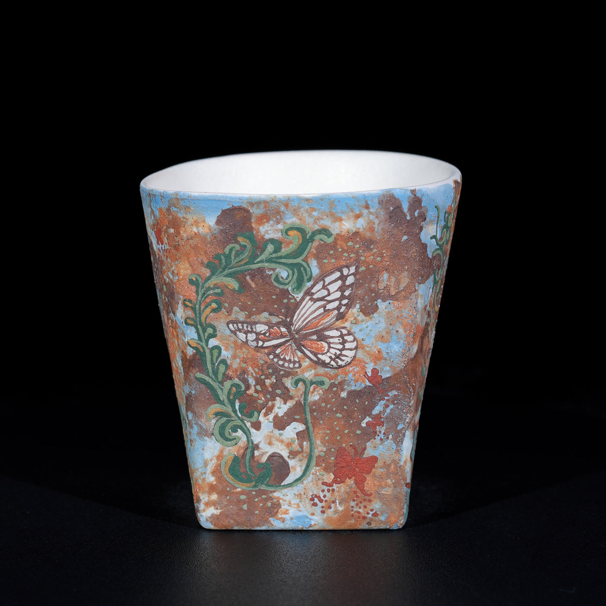 Garden Flutter · 303