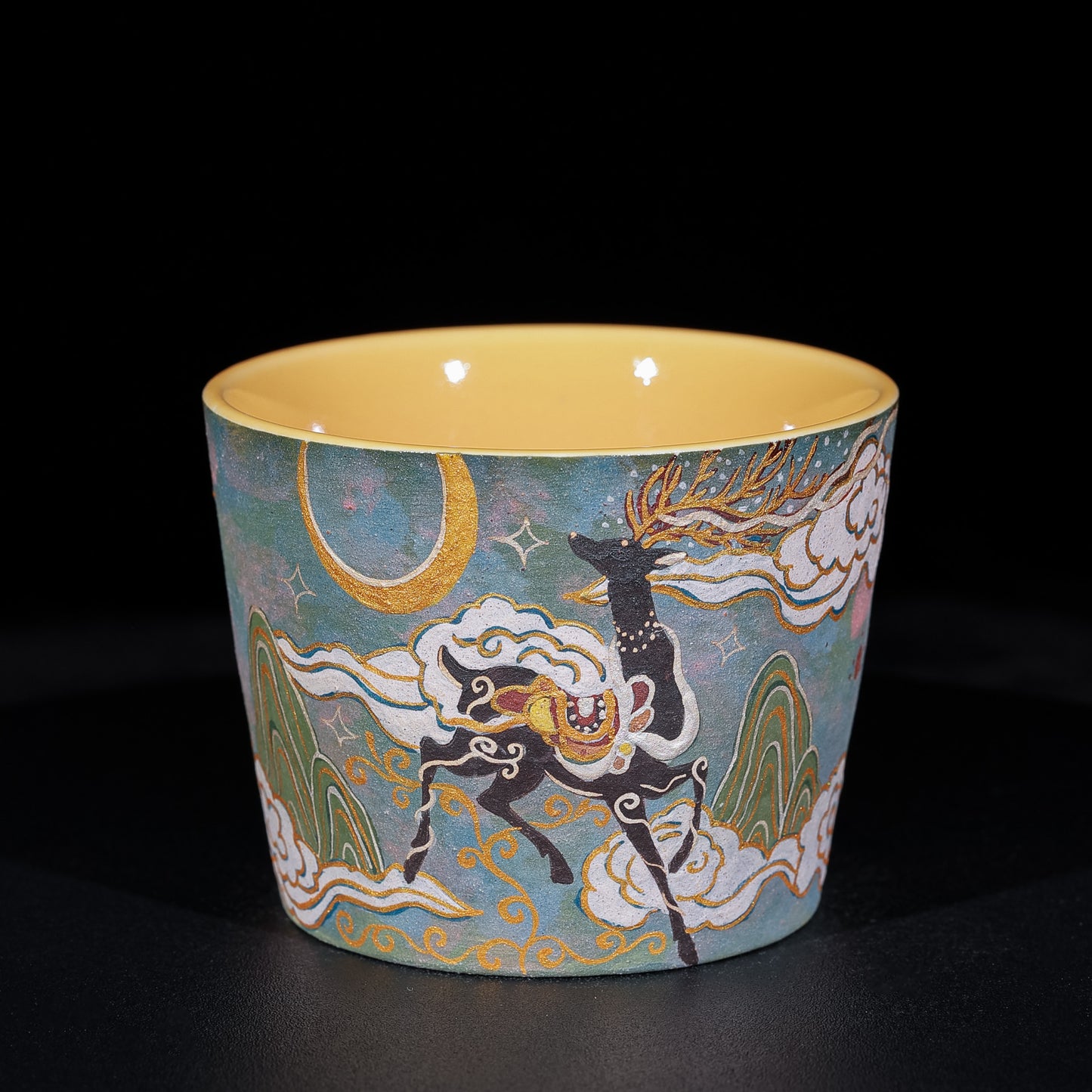 Under One Moon · 152